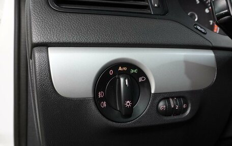 Volkswagen Jetta VI, 2012 год, 999 000 рублей, 16 фотография