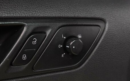 Volkswagen Jetta VI, 2012 год, 999 000 рублей, 18 фотография