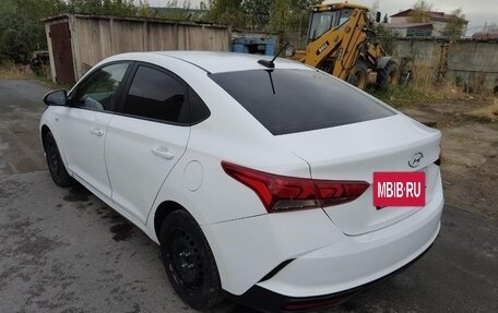 Hyundai Solaris II рестайлинг, 2020 год, 903 000 рублей, 4 фотография