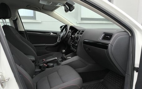 Volkswagen Jetta VI, 2017 год, 1 395 000 рублей, 13 фотография