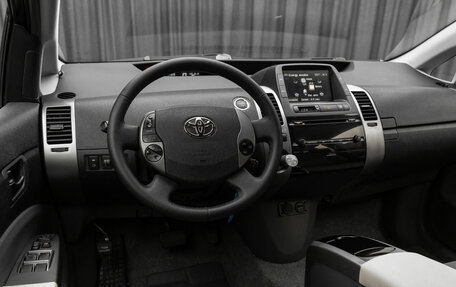 Toyota Prius, 2008 год, 660 000 рублей, 9 фотография