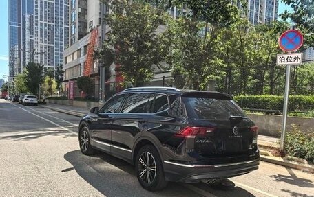 Volkswagen Tiguan II, 2021 год, 2 100 000 рублей, 7 фотография