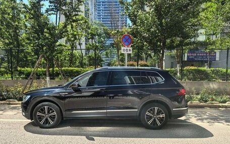 Volkswagen Tiguan II, 2021 год, 2 100 000 рублей, 8 фотография