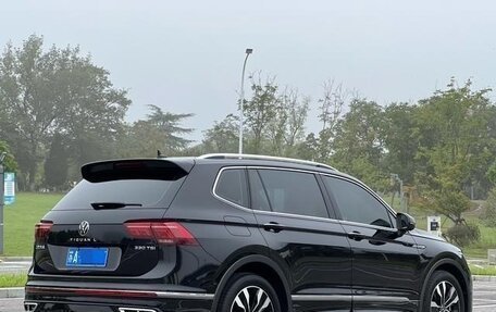 Volkswagen Tiguan II, 2021 год, 2 100 000 рублей, 5 фотография