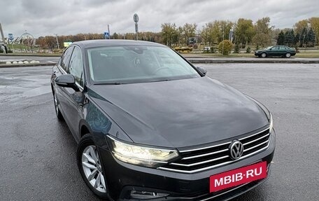 Volkswagen Passat B8 рестайлинг, 2020 год, 1 660 000 рублей, 4 фотография