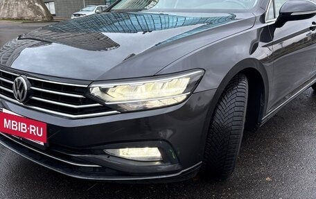 Volkswagen Passat B8 рестайлинг, 2020 год, 1 660 000 рублей, 2 фотография