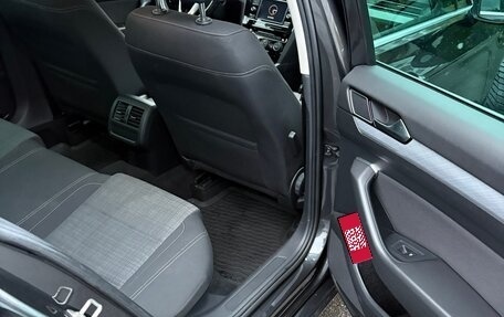 Volkswagen Passat B8 рестайлинг, 2020 год, 1 660 000 рублей, 24 фотография