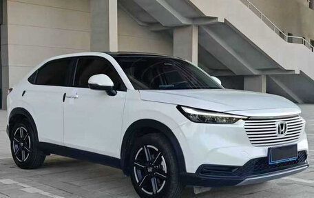 Honda Vezel, 2022 год, 1 941 000 рублей, 2 фотография