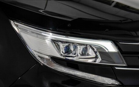 Toyota Noah III, 2019 год, 2 500 000 рублей, 23 фотография