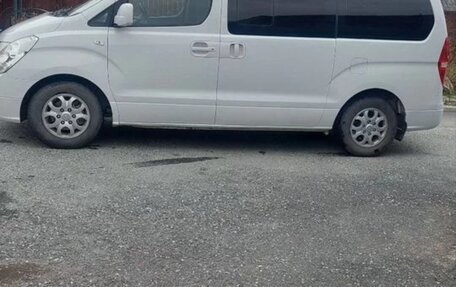 Hyundai Grand Starex Grand Starex I рестайлинг 2, 2011 год, 1 350 000 рублей, 9 фотография