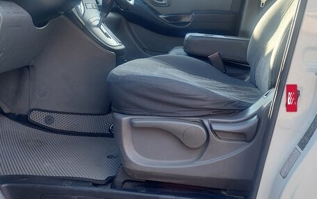 Hyundai Grand Starex Grand Starex I рестайлинг 2, 2011 год, 1 350 000 рублей, 7 фотография