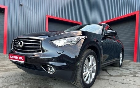 Infiniti QX70, 2014 год, 2 400 000 рублей, 1 фотография