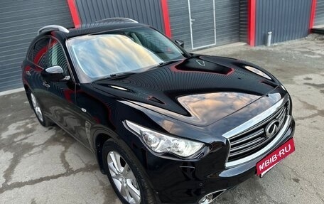 Infiniti QX70, 2014 год, 2 400 000 рублей, 5 фотография