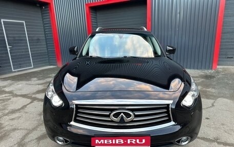 Infiniti QX70, 2014 год, 2 400 000 рублей, 7 фотография