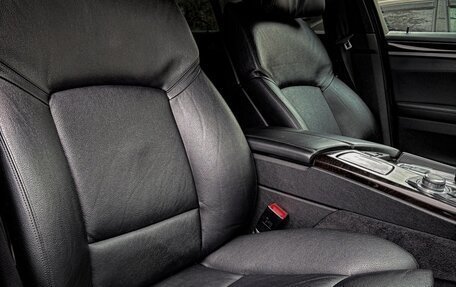 BMW 5 серия, 2012 год, 1 850 000 рублей, 16 фотография