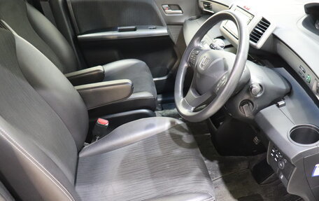 Honda Freed I, 2016 год, 1 375 000 рублей, 17 фотография