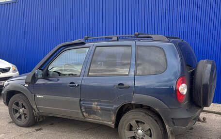 Chevrolet Niva I рестайлинг, 2017 год, 550 000 рублей, 4 фотография