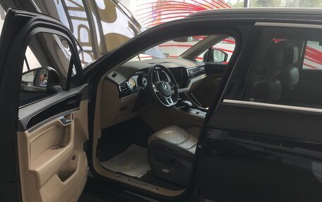 Volkswagen Touareg III, 2019 год, 5 000 000 рублей, 2 фотография