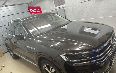 Volkswagen Touareg III, 2019 год, 5 000 000 рублей, 10 фотография