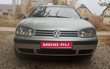 Volkswagen Golf IV, 2001 год, 160 000 рублей, 2 фотография