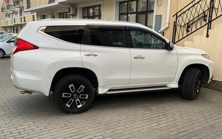 Mitsubishi Pajero Sport III рестайлинг, 2016 год, 3 300 000 рублей, 2 фотография