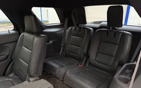 Ford Explorer VI, 2013 год, 1 450 000 рублей, 17 фотография