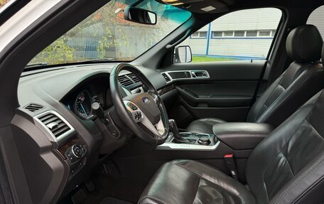 Ford Explorer VI, 2013 год, 1 450 000 рублей, 13 фотография