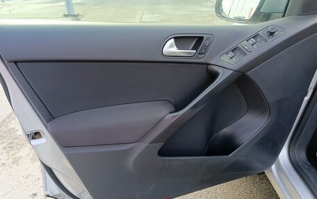 Volkswagen Tiguan I, 2013 год, 1 079 995 рублей, 10 фотография