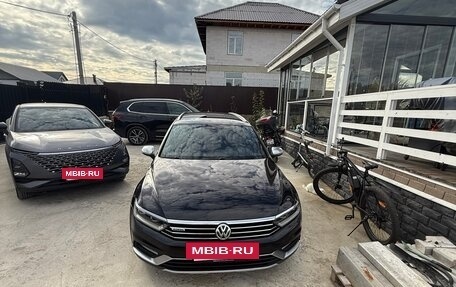 Volkswagen Passat B8 рестайлинг, 2018 год, 2 550 000 рублей, 12 фотография
