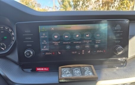 Skoda Octavia IV, 2021 год, 2 400 000 рублей, 20 фотография