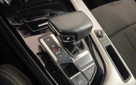 Audi A4, 2021 год, 3 950 000 рублей, 17 фотография