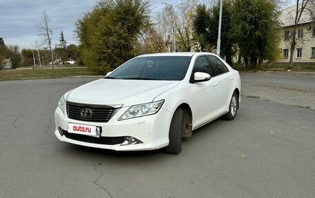 Toyota Camry, 2013 год, 2 000 000 рублей, 2 фотография