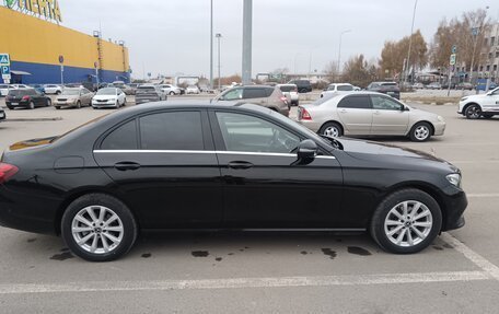 Mercedes-Benz E-Класс, 2019 год, 2 550 000 рублей, 7 фотография