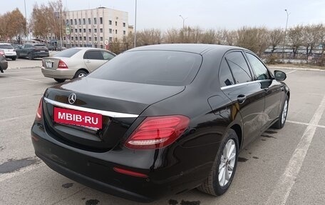 Mercedes-Benz E-Класс, 2019 год, 2 550 000 рублей, 4 фотография