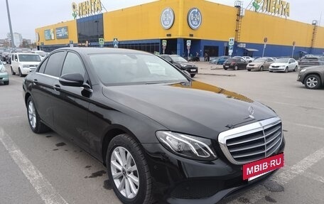 Mercedes-Benz E-Класс, 2019 год, 2 550 000 рублей, 8 фотография