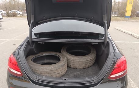 Mercedes-Benz E-Класс, 2019 год, 2 550 000 рублей, 14 фотография