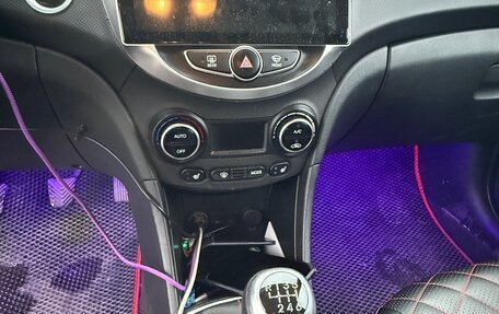 Hyundai Solaris II рестайлинг, 2014 год, 970 000 рублей, 9 фотография