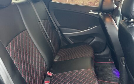 Hyundai Solaris II рестайлинг, 2014 год, 970 000 рублей, 11 фотография