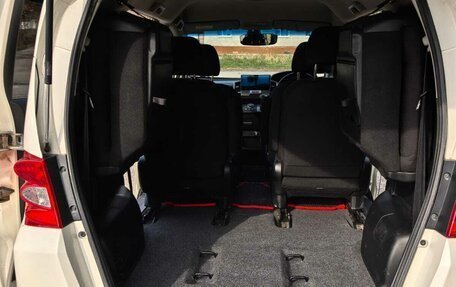 Honda Freed I, 2011 год, 910 000 рублей, 6 фотография