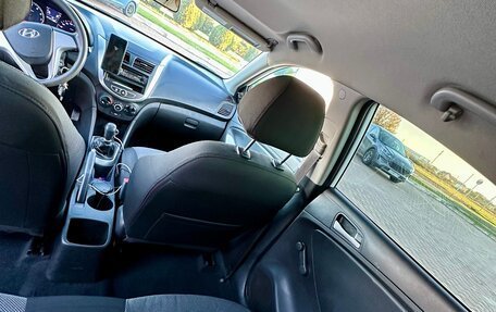 Hyundai Solaris II рестайлинг, 2013 год, 750 000 рублей, 7 фотография