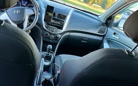 Hyundai Solaris II рестайлинг, 2013 год, 750 000 рублей, 4 фотография