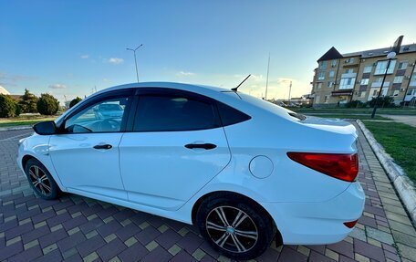 Hyundai Solaris II рестайлинг, 2013 год, 750 000 рублей, 19 фотография