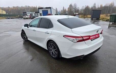Toyota Camry, 2021 год, 4 500 000 рублей, 6 фотография