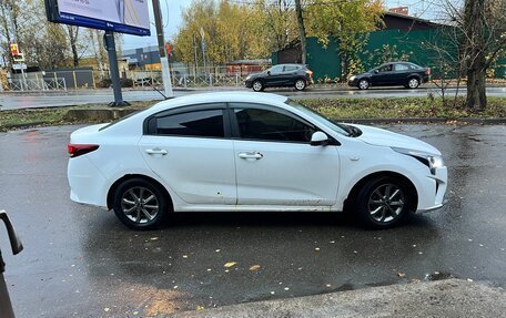 KIA Rio IV, 2021 год, 700 000 рублей, 4 фотография
