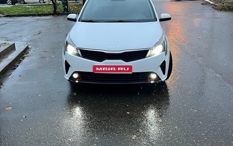 KIA Rio IV, 2021 год, 700 000 рублей, 1 фотография