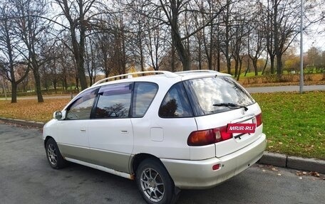 Toyota Ipsum II, 2000 год, 410 000 рублей, 8 фотография