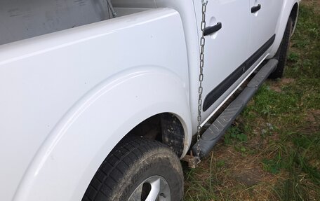 Nissan Navara (Frontier), 2014 год, 2 190 000 рублей, 3 фотография