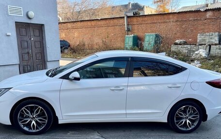 Hyundai Elantra VI рестайлинг, 2019 год, 1 780 000 рублей, 4 фотография