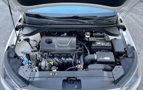 Hyundai Elantra VI рестайлинг, 2019 год, 1 780 000 рублей, 10 фотография