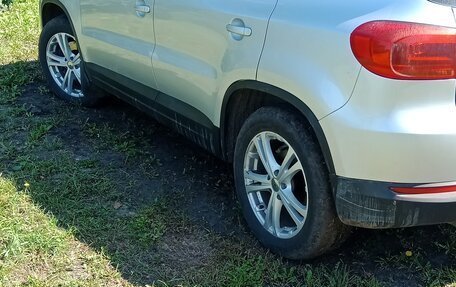 Volkswagen Tiguan I, 2011 год, 1 020 000 рублей, 6 фотография